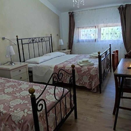 Le Colline Di Paestum Bed & Breakfast Capaccio Екстериор снимка